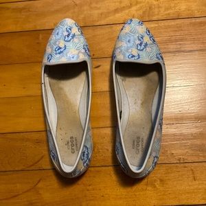 Crocs flats